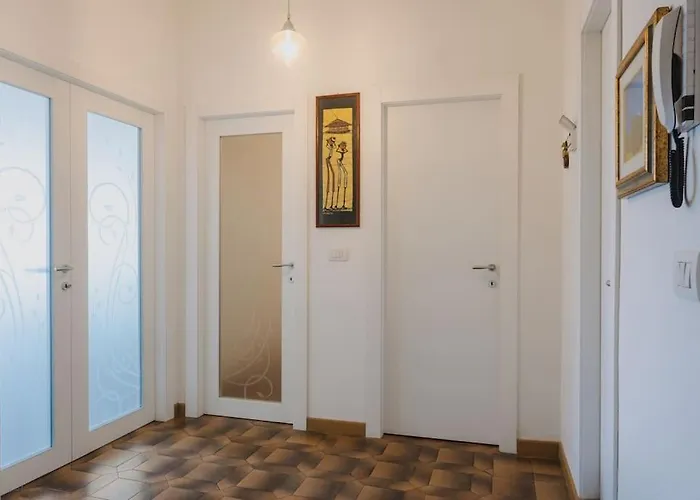 Wonderful House Near The Sea * В'яреджо