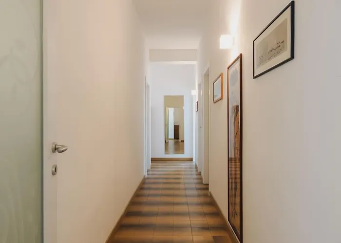 Wonderful House Near The Sea В'яреджо