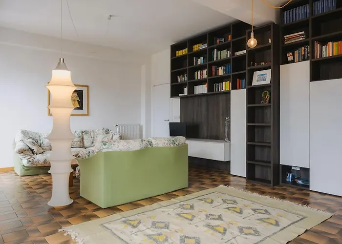 Апартаменти Wonderful House Near The Sea