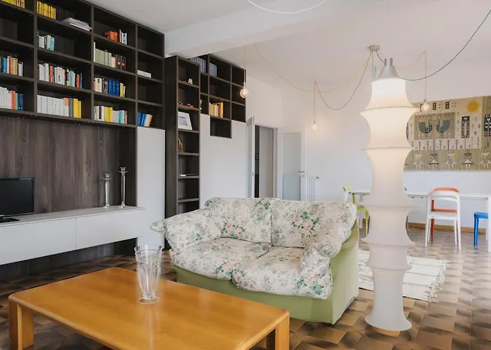 Апартаменти Wonderful House Near The Sea *